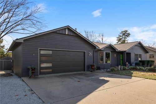 26 Indian Wells Dr, Holiday Island, AR, 72631-5310 | Card Image