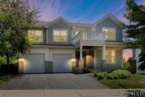 617 Donegal Dr, Elgin, IL, 60124-4351 | Card Image