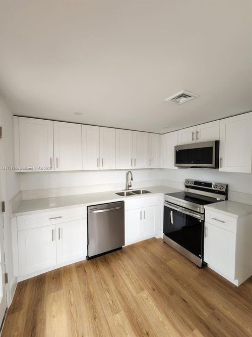 apt-g6-10772 N Kendall Dr, Miami, FL, 33176-1436 | Card Image