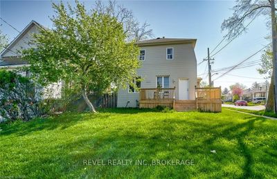 226 Oakdale Ave, Home with 0 bedrooms, 0 bathrooms and 3 parking in Saint Catharines ON | Image 2