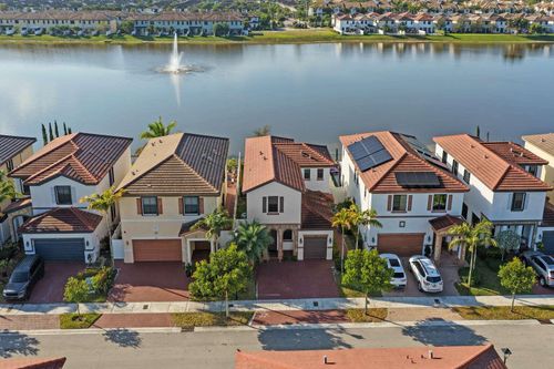 3460 W 103rd Ter, Hialeah, FL, 33018-2107 | Card Image