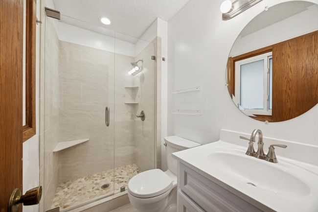 13_interior.jpg | Image 13