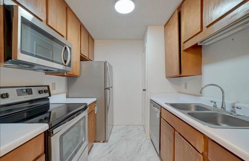 apt-120-10049 Westpark Dr, Houston, TX, 77042-5927 | Card Image