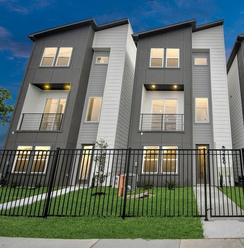 cd-4802 Elysian St, Houston, TX, 77009-2302 | Card Image