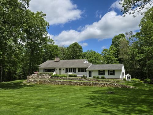 90 Beech Rd, New Canaan, CT, 06840-5101 | Card Image