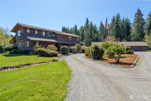 135 Rebel Ln, Port Angeles, WA, 98362-9266 | Card Image