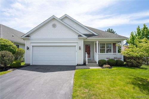 15 Glenfield Dr, West Seneca, NY, 14224-1460 | Card Image