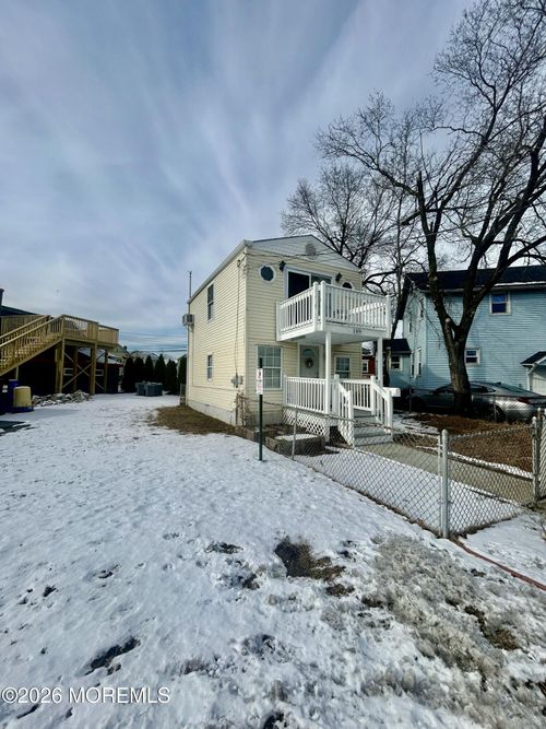 109 Poole Ave, Union Beach, NJ, 07735-2812 | Card Image