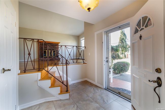 2781 Bayview Ave, House other with 4 bedrooms, 2 bathrooms and null parking in Wantagh NY | Image 8