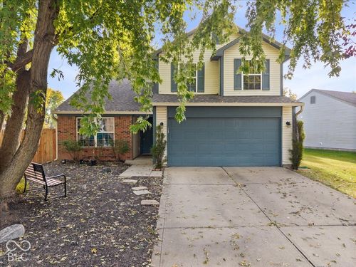 12751 Longleaf Ln, Fishers, IN, 46038-9181 | Card Image
