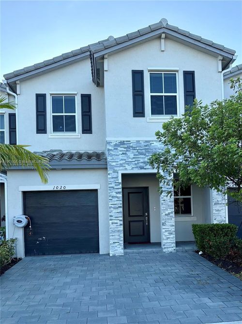 1020 Se 26th Ter, HOMESTEAD, FL, 33035-2542 | Card Image