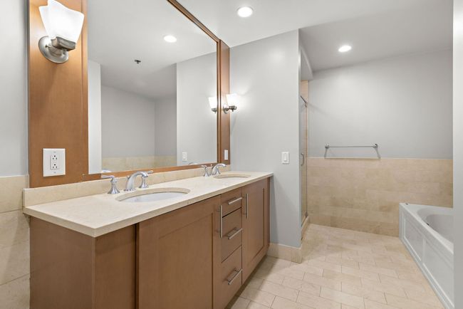 APT-1209 - 1025 Maxwell Ln, Condo with 1 bedrooms, 2 bathrooms and null parking in Hoboken NJ | Image 11