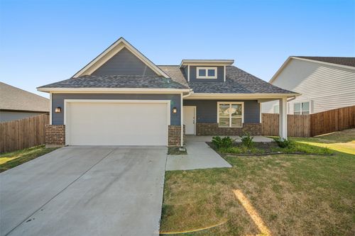 717 Taliaferro Trl, Springtown, TX, 76082-5472 | Card Image