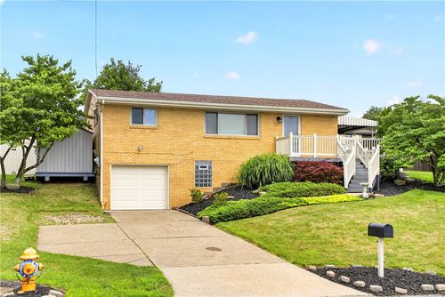142 Helena St, West Mifflin, PA, 15122-3410 | Card Image