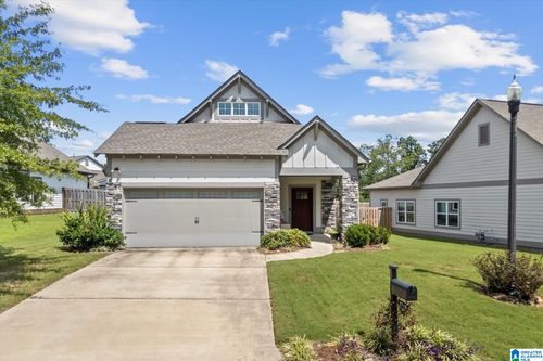 2716 Village Ln, BIRMINGHAM, AL, 35211-5805 | Card Image