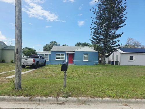1004 Nebraska Ave, Fort Pierce, FL, 34950-9358 | Card Image
