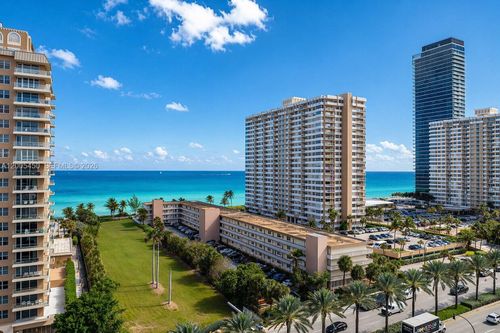 4d-1936 S Ocean Dr, Hallandale Beach, FL, 33009-5971 | Card Image