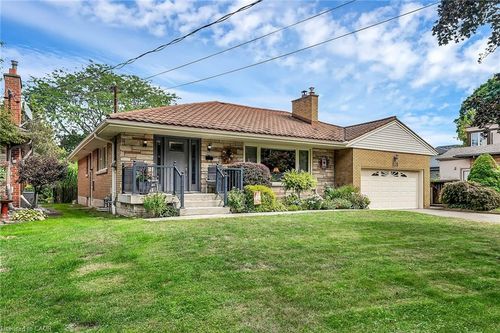 103 Bertram Dr, Dundas, ON, L9H4T8 | Card Image