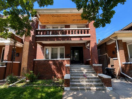 7638 S Carpenter St, Chicago, IL, 60620-2916 | Card Image