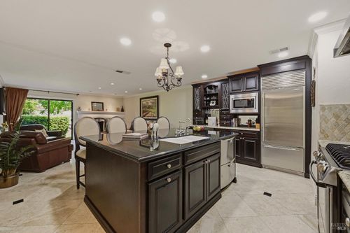 204 Vista Court, Yountville, CA, 94599 | Card Image