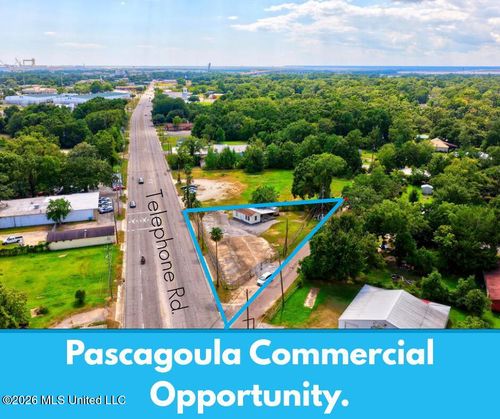 2017 Telephone Rd, Pascagoula, MS, 39567-3356 | Card Image