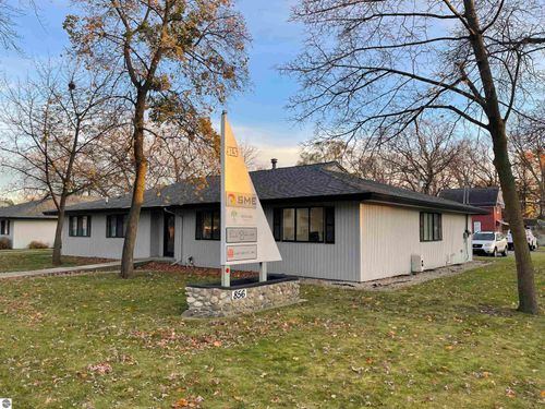 5-856 E Eighth Street, Traverse City, MI, 49684 | Card Image