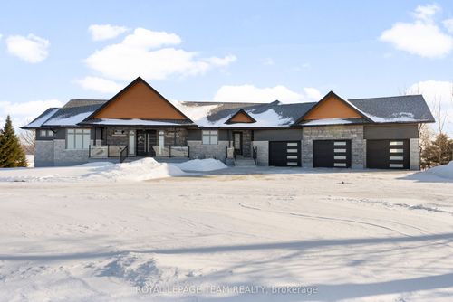 231 Finnerty Rd, Cobden, ON, K0J1K0 | Card Image