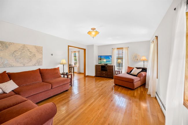 8 Countryside Cir, House other with 3 bedrooms, 3 bathrooms and null parking in Barre VT | Image 6