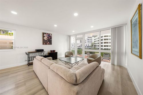 518-1408 Brickell Bay Dr, Miami, FL, 33131-3623 | Card Image