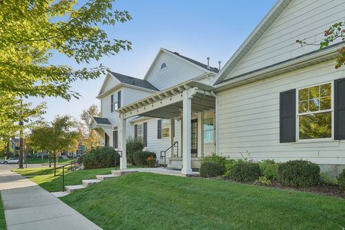 4438 W South Jordan Pkwy, South Jordan, UT, 84009-5714 | Card Image