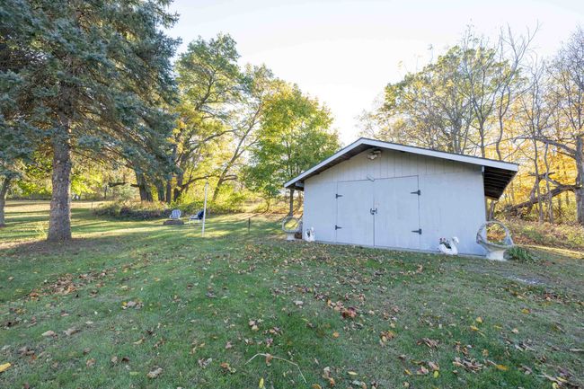 E7695B Highway 23/33, House other with 5 bedrooms, 2 bathrooms and null parking in EXCELSIOR WI | Image 31