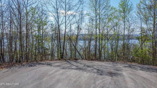 106 Eerie Pt, Rockwood, TN, 37854-5503 | Card Image