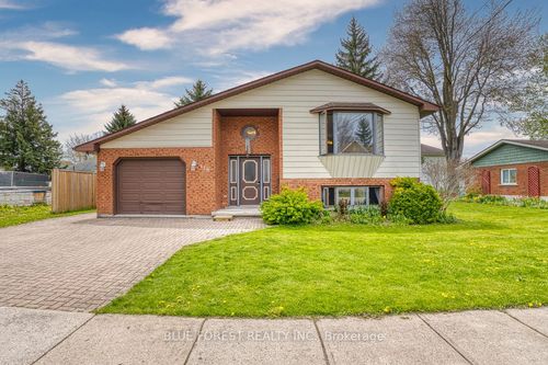 118 Trafalgar St, Mitchell, ON, N0K1N0 | Card Image