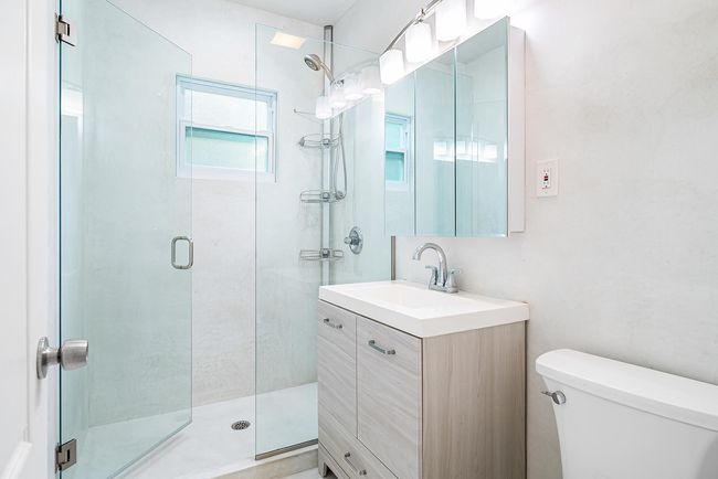 813 Avon Rd, House other with 4 bedrooms, 2 bathrooms and null parking in West Palm Beach FL | Image 17