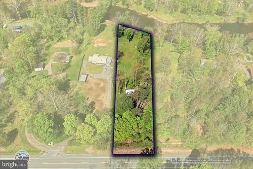 13328 Cacapon Rd, GREAT CACAPON, WV, 25422-3030 | Card Image