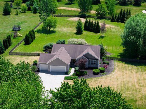 543 Camarosa Court, JACKSON, WI, 53012 | Card Image