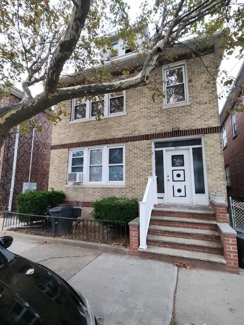 2-706 87th St, North Bergen, NJ, 07047-5107 | Card Image