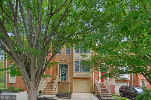 10023 Sterling Ter, ROCKVILLE, MD, 20850-4627 | Card Image