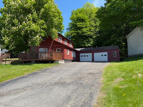 15 Pleasant St, Dexter, ME, 04930-1423 | Card Image