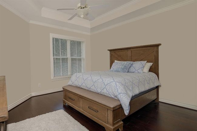 Another guest bedroom with tray ceiling! | Image 35
