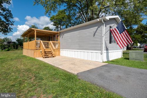 4 Oak Knoll Est, ELIZABETHTOWN, PA, 17022-8942 | Card Image