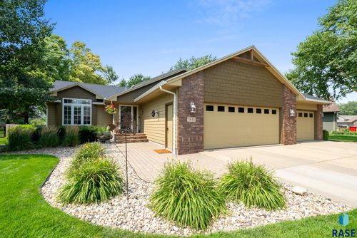 5635 S Baldwin Ct, Sioux Falls, SD, 57108-2641 | Card Image