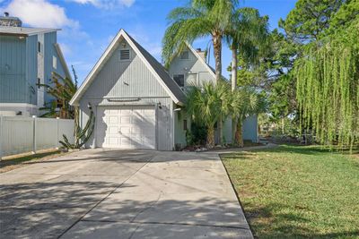 4088 Pine Dale Court, House other with 2 bedrooms, 2 bathrooms and null parking in Hernando Beach FL | Image 3