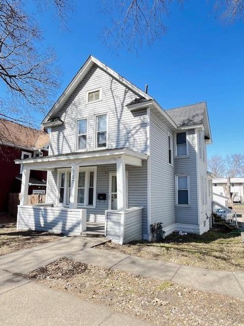 757 Minnehaha Ave W, Saint Paul, MN, 55104-1626 | Card Image