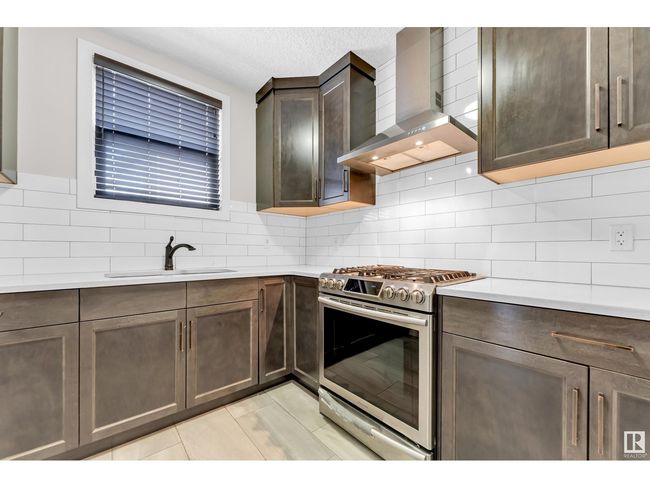 824 34 Ave Nw, House other with 6 bedrooms, 6 bathrooms and 6 parking in Edmonton AB | Image 27