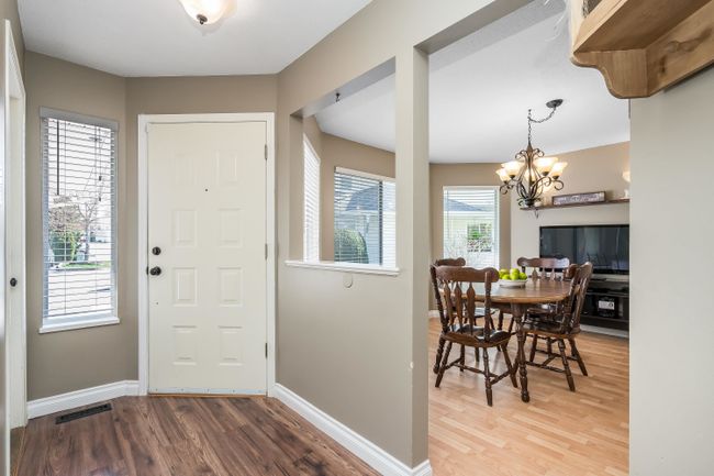 14 - 21928 48 Avenue, Townhouse with 3 bedrooms, 2 bathrooms and 3 parking in Langley BC | Image 4