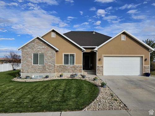 312 S Park Place Dr, Roosevelt, UT, 84066-2670 | Card Image