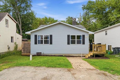 23507 127th Pl, Trevor, WI, 53179-9435 | Card Image