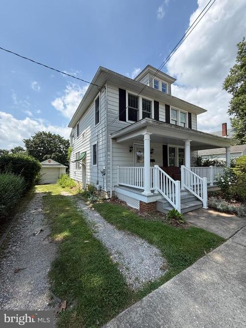21 Milton Ave, WESTMINSTER, MD, 21157-4817 | Card Image