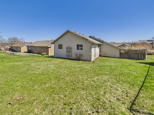 172 Park Dr, House other with 3 bedrooms, 2 bathrooms and 4 parking in Wingham ON | Image 44